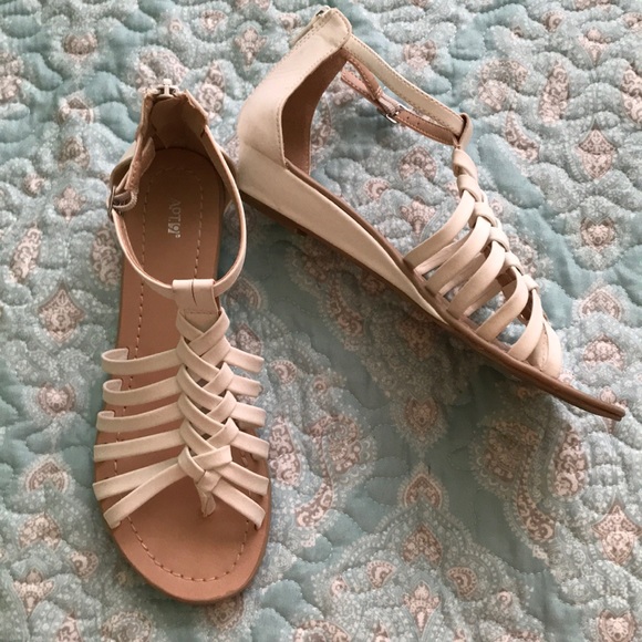 Apt. 9 Shoes - Apt 9 strappy wedge sandals.